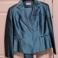 Completo elegante tailleur in seta azzurro