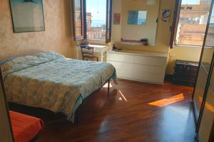 Bilocale in centro vista mare