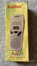 KAITEC Radiolina FM/AM con orologio LCD - NUOVA