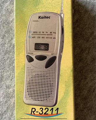 KAITEC Radiolina FM/AM con orologio LCD - NUOVA