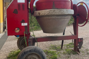 Betoniera con motore 220v