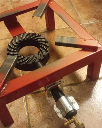 Attrezzi per conserva di pomodoro