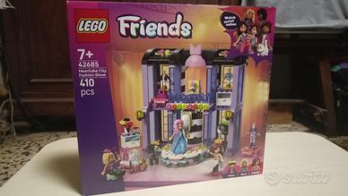 LEGO Friends Fashion Show di Heartlake City 42685