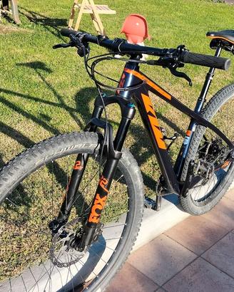 MTB front XC in carbonio