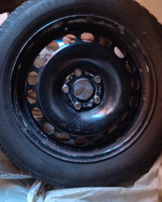 4 gomme invernali con cerchioni 