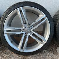 CERCHI LEGA AUDI 19 CON GOMME