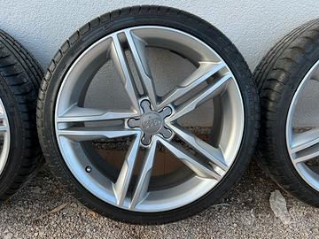 CERCHI LEGA AUDI 19 CON GOMME