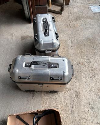 Borse alluminio givi trekker