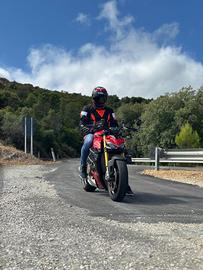 Ducati streetfighter v4s