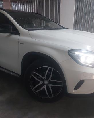 Mercedes GLA automatica 136 cavalli