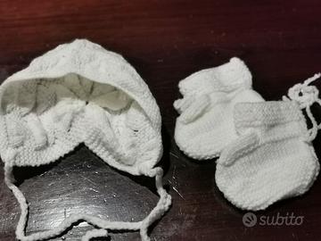 cappellino e scarpette 