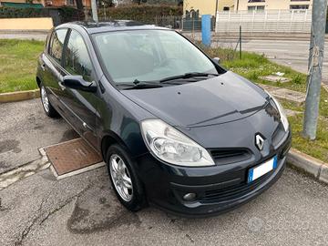 Renault Clio 1.2 16V 5 porte Confort