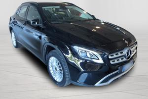 MERCEDES GLA (X156) GLA 180 Business E...
