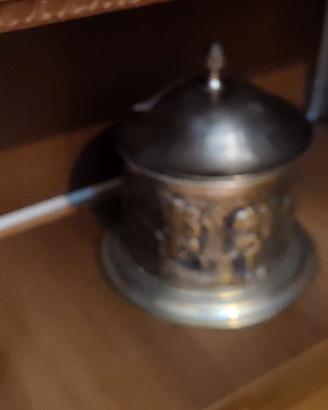 vintage contenitore in metallo con coperchio
