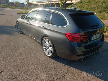 BMW 320D LUXURY 252CV