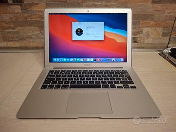 Macbook Air A1466, 2014 ,intel i7/8gb, batt. nuova