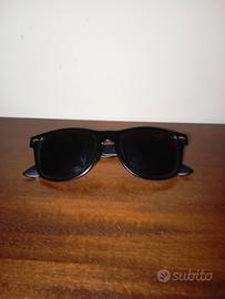 occhiali da sole 