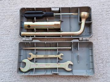 2 set attrezzi FIAT vintage 
