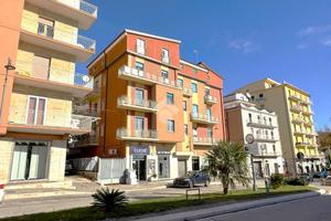 4 LOCALI A SAN GIOVANNI ROTONDO