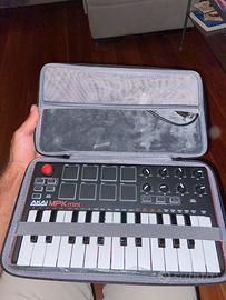 Akai Professional MPK mini