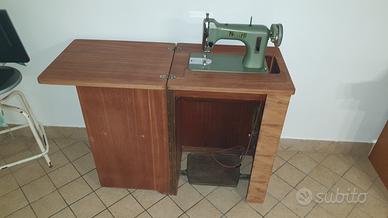 Macchina per cucire NECCHI antica vintage 