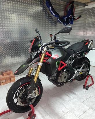 APRILIA DORSODURO 750 FACTORY – 2010 – 9.265 KM