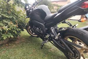 Moto Yamaha FZ8