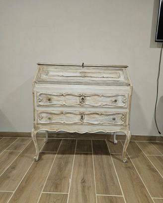 Mobile in legno