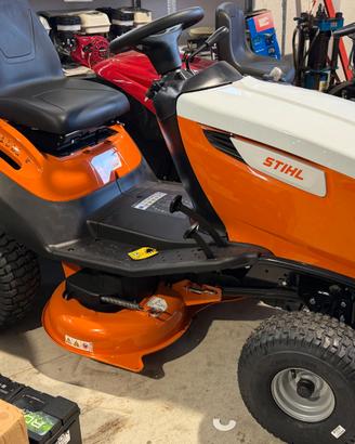 Trattorino tagliaerba Stihl 5097