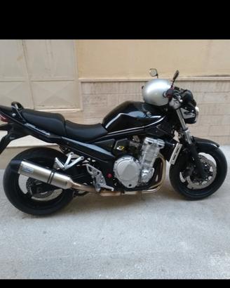 Suzuki bandit. 650