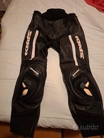 pantaloni in pelle spidi