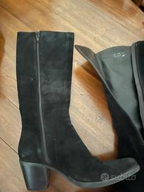 Stivali Marella in camoscio nero