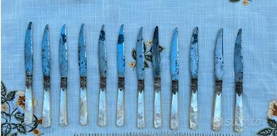 Set 12 coltelli antichi - Argento e Madreperla