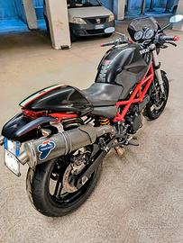 Ducati Monster 695