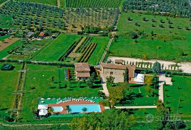 Immobile di 1000 m² con più di 5 locali a Pontassi