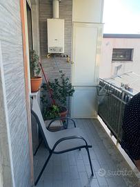 Appartamento con box e terrazzo e giardino