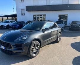 PORSCHE Macan 2.0