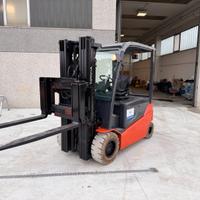 Carrello elevatore muletto elettrico toyota 30ql