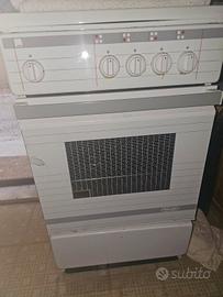 cucina Delonghi 4 fuochi + forno a gas