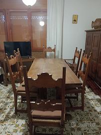 Tavolo in legno massello + 6 sedie