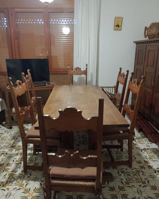 Tavolo in legno massello + 6 sedie