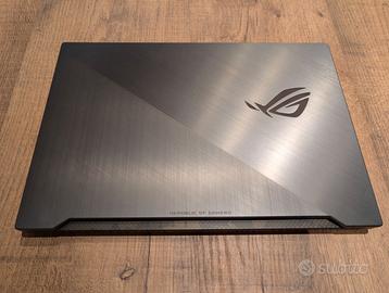 Asus ROG Gaming - i7, RTX 2070, 16gb ram, 512 SSD