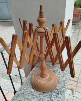 Avvolgitore per gomitoli