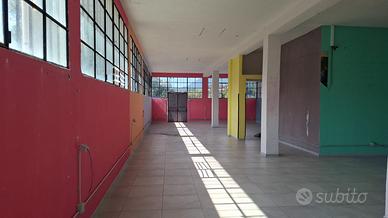 Intera palazzina Baronissi con parcheggio