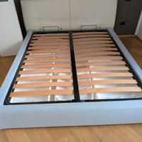 Rete matrimoniale con doghe in legno