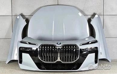BMW i7 7 G70 M Musata Proiettori Radiatori Paraurt