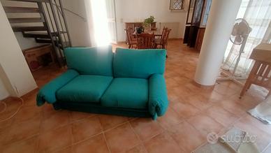 Divani due posti 