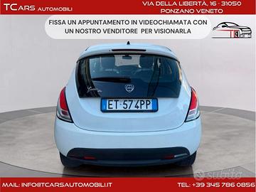 LANCIA YPSILON 0.9 BENZINA/METANO - NEOPATENTATI