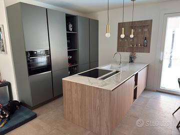 VENETA CUCINA MOD. OYSTER + MOBILE TV