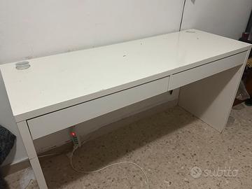 Scrivania di Ikea